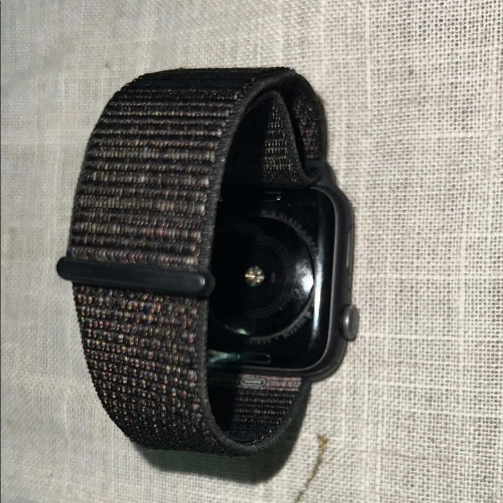 Apple Smartwatch with Band